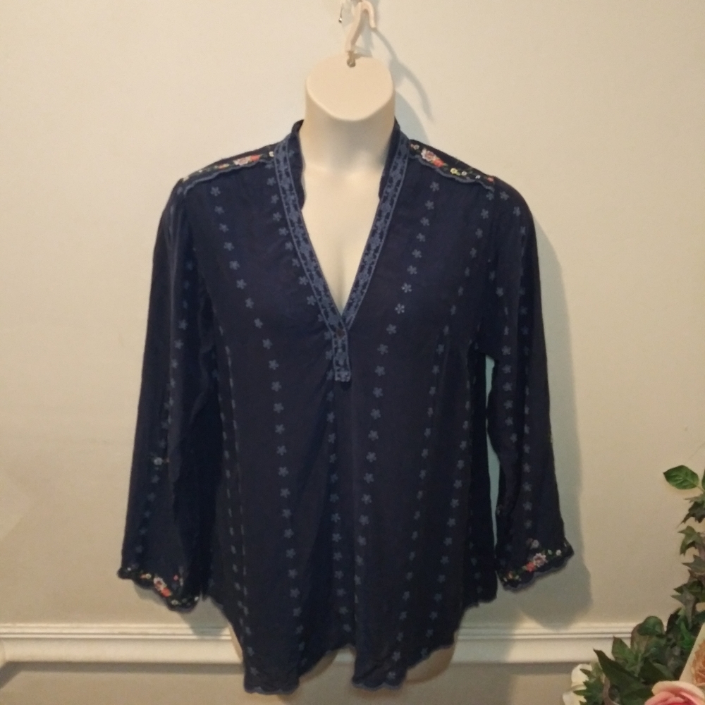 Johnny Was Boho/Festival Navy Floral Embroidered Tunic